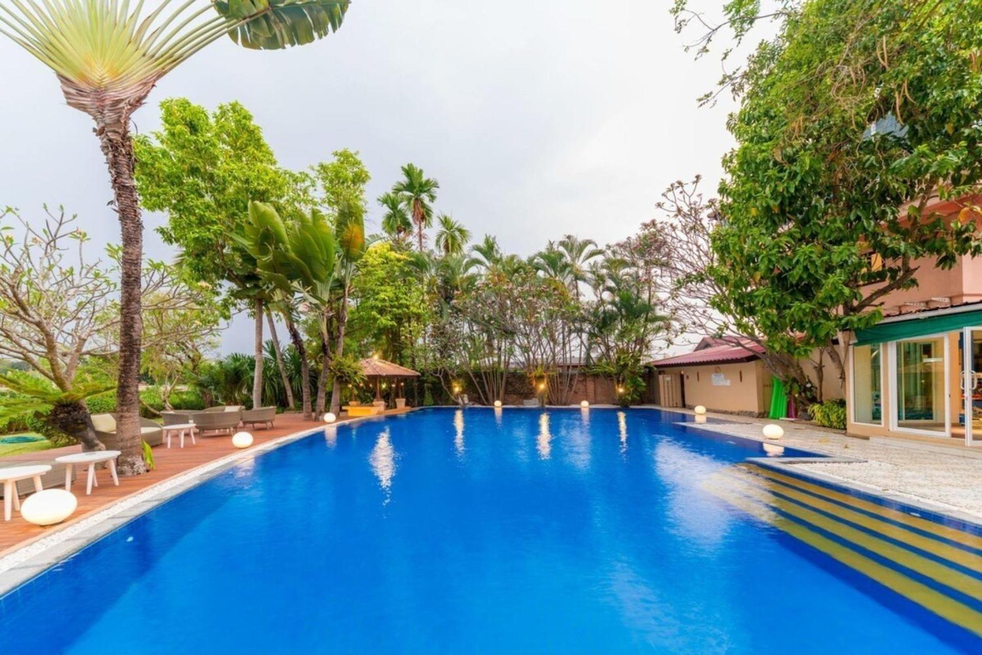 Sheik Istana Hotel Chiangmal Chiang Mai Exterior foto