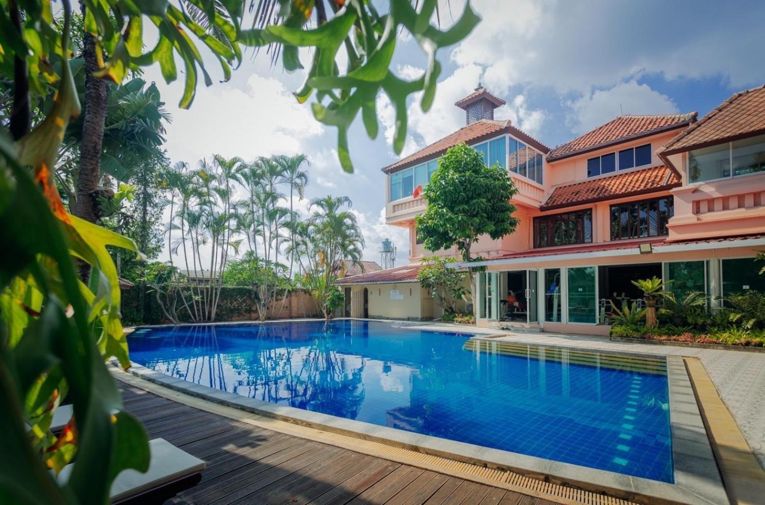 Sheik Istana Hotel Chiangmal Chiang Mai Exterior foto