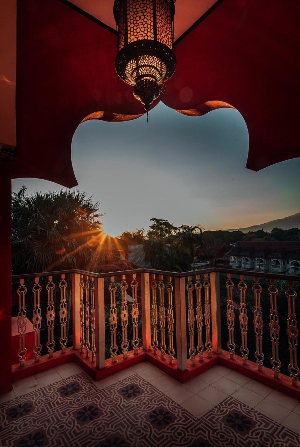 Sheik Istana Hotel Chiangmal Chiang Mai Exterior foto
